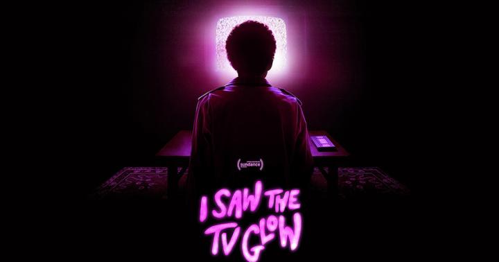 مشاهدة فيلم I Saw the TV Glow 2024 مترجم ماي سيما